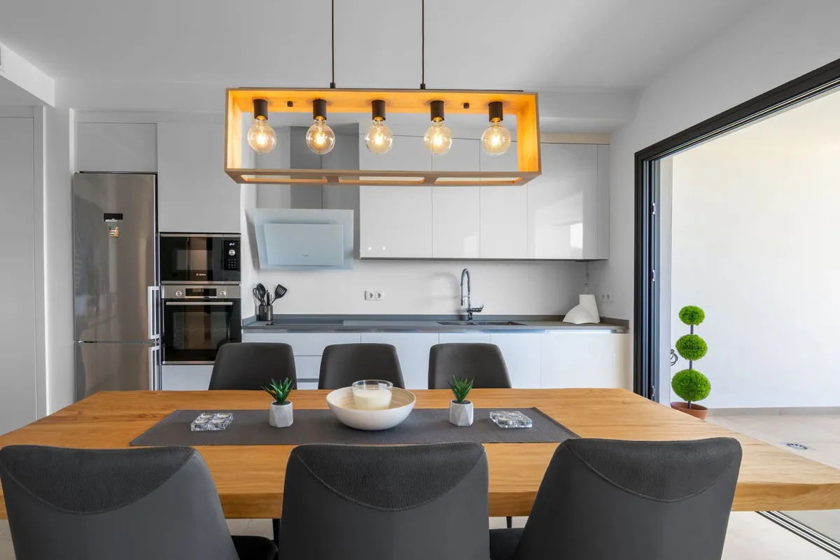 7ff317eb-9082-4ca3-941b-abeb8479b5d1