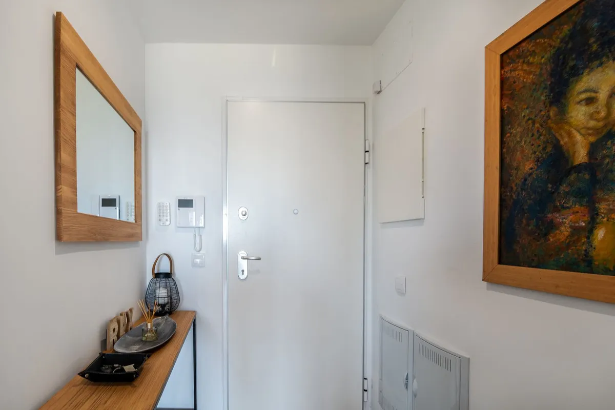 d5b5d074-f583-4877-82e5-02184b7635d2