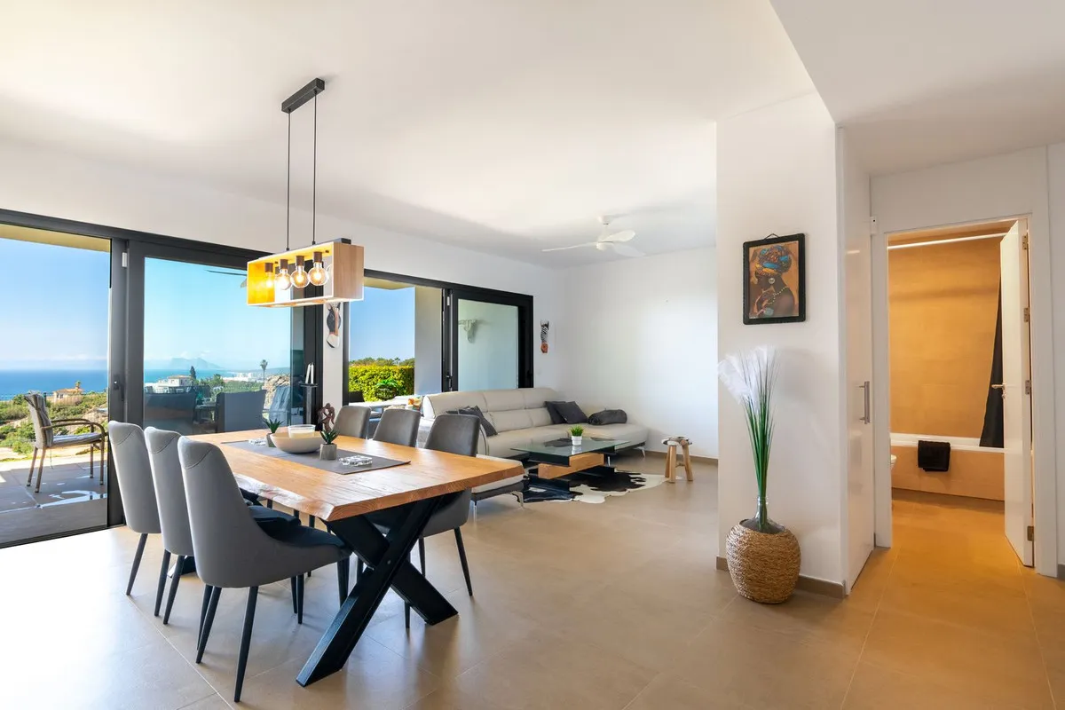 d6a4032a-496f-44ac-a064-cd00937a93a7