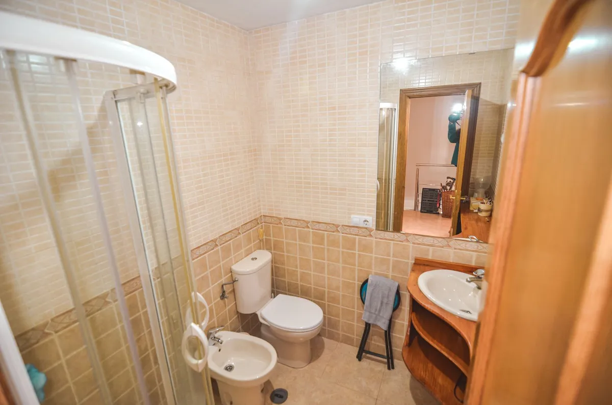 03b78fbc-be82-444d-b6a6-20e7a0f81fe1