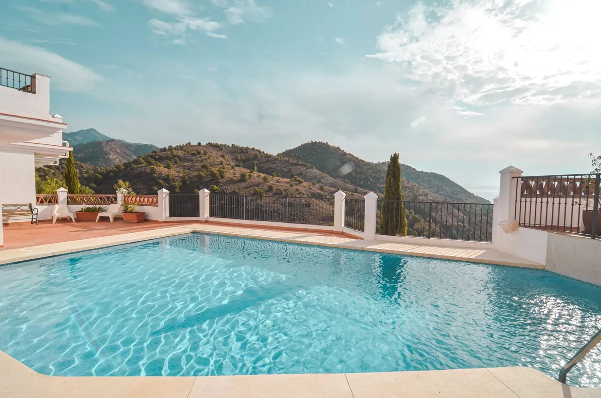 1480ba80-2c56-403f-97fa-ba4c3de8cf2d