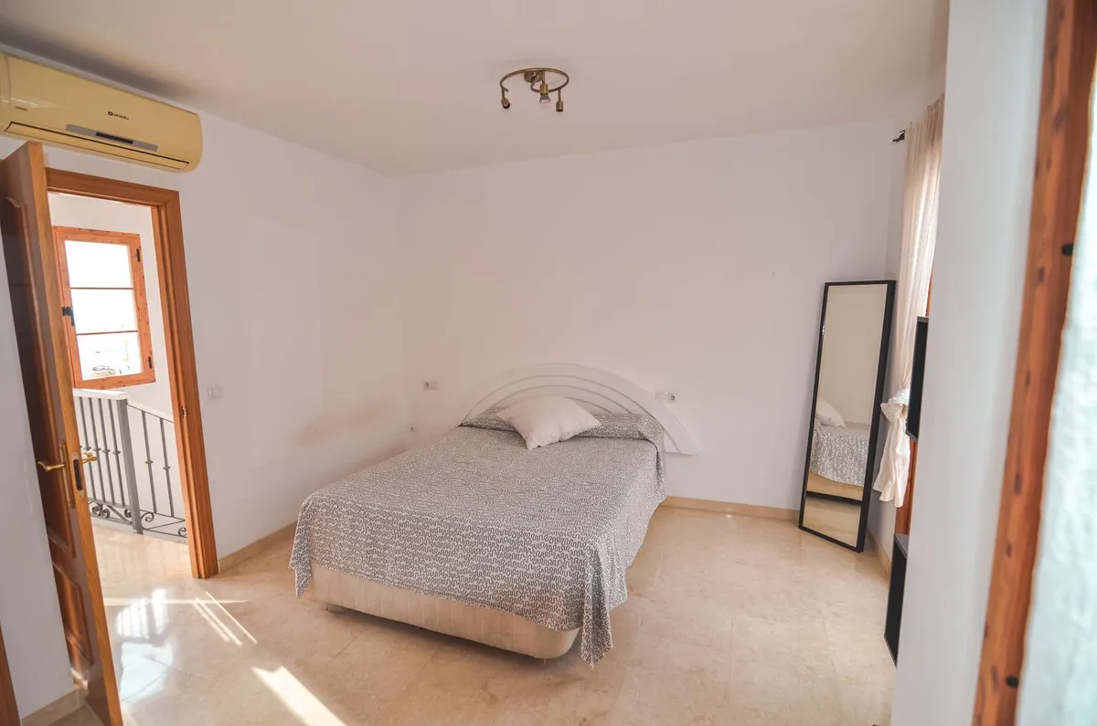 1958bd10-9a96-449f-ab2b-6e7d559fc1b6