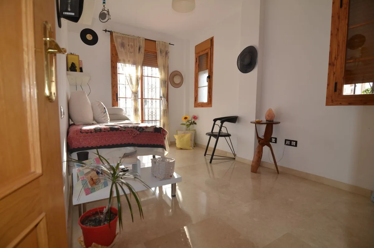 896ca20b-cdca-46b7-afd1-9d9642a73852