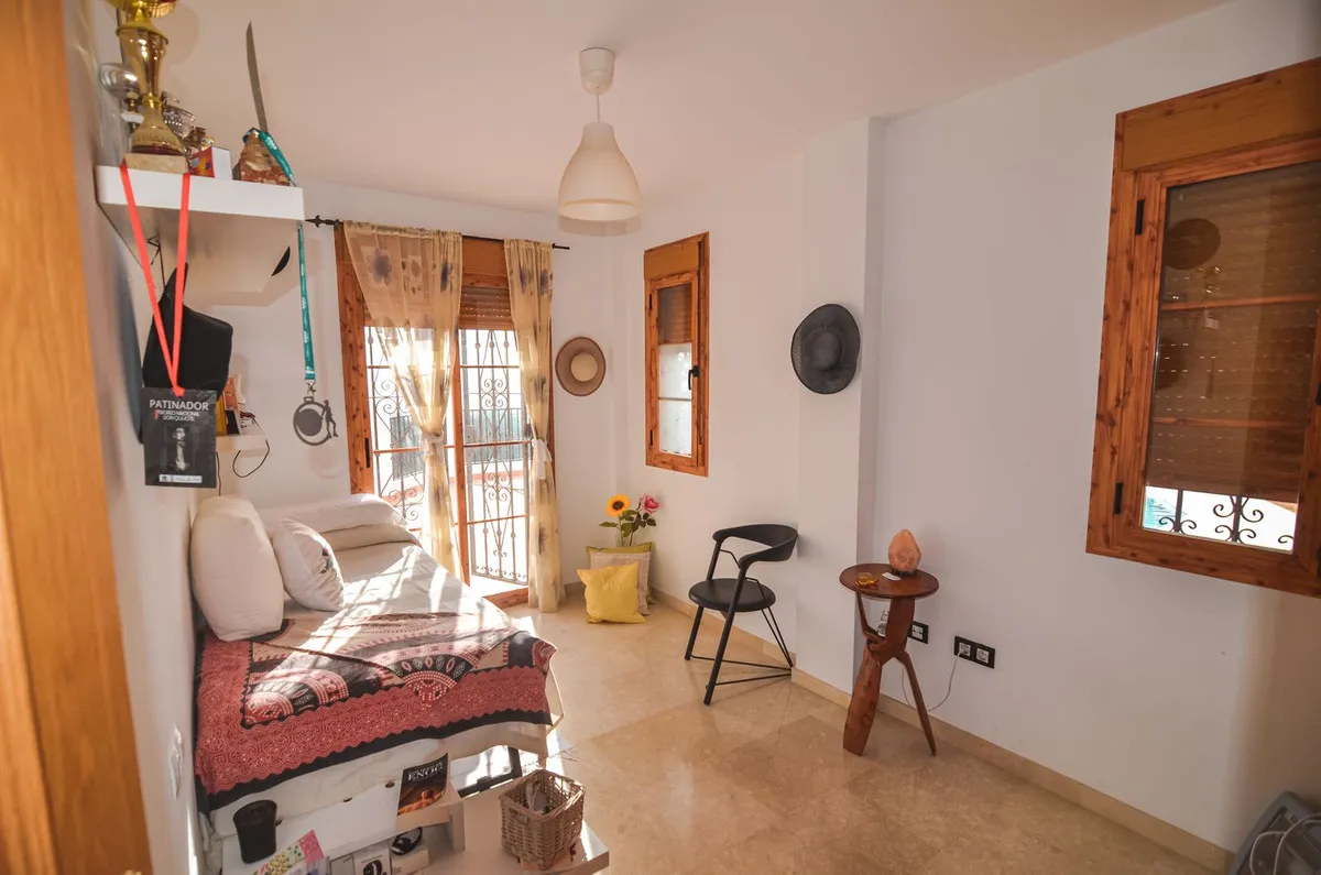 c8364a2a-0b7e-4270-a7f7-51b848c67d7e