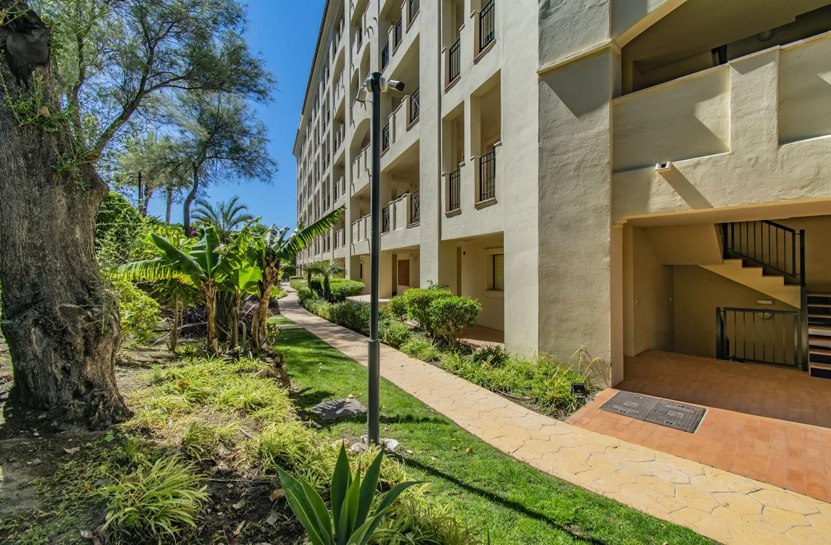 0789ab5c-c4fd-452d-a9ad-e08d866d9799