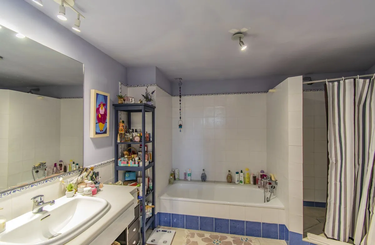 7b762ef0-e885-4ffc-90ab-6465c533ee63