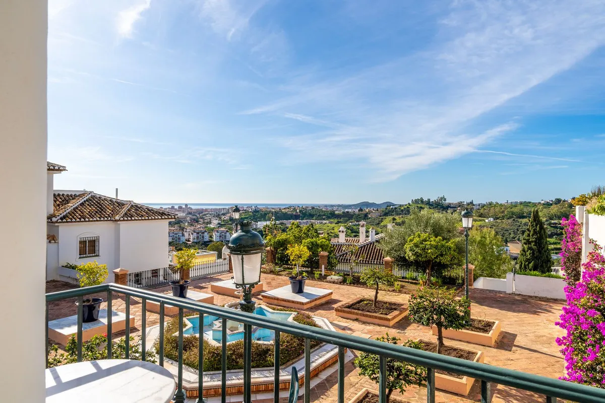 6851258b-49fa-4d32-be6c-409c9c16e20e