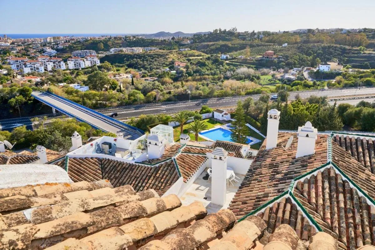 e95b4c51-b76d-45af-9f37-f40a360ee3c7