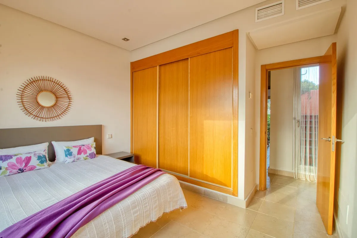 0f5f5f9f-e247-4ea5-b901-093635c7d78d