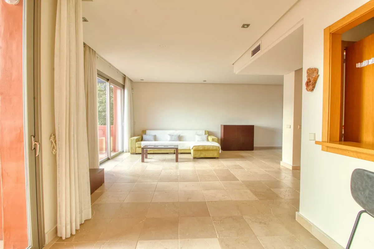 4628e765-afcd-49c4-8e0d-ebc08f6c29d3