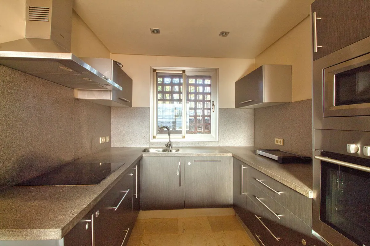 5ff0c292-e4c1-4fcc-81bc-929df5cf81ab