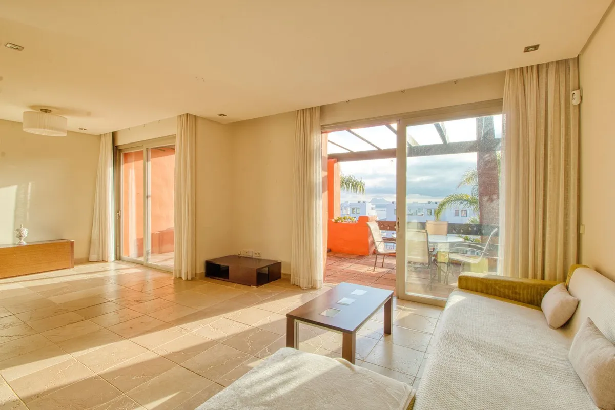 7b8050ff-44d7-4fe0-bd82-8051eabb3e3c