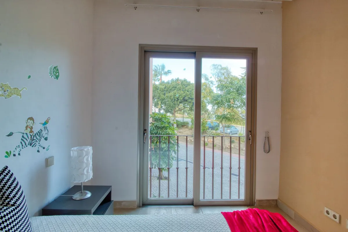 972b767a-286a-4857-bbc9-76e226531e7b