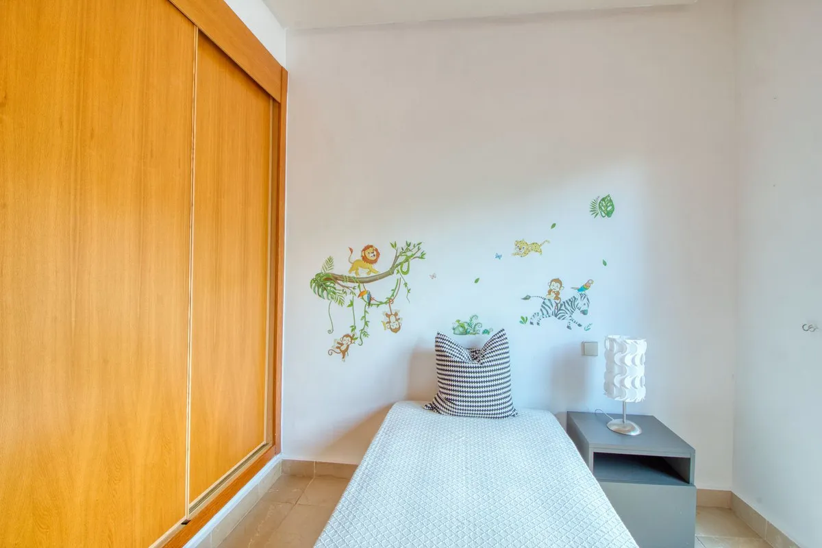 a945c3cb-8712-4622-8a88-f94b486a2c4a