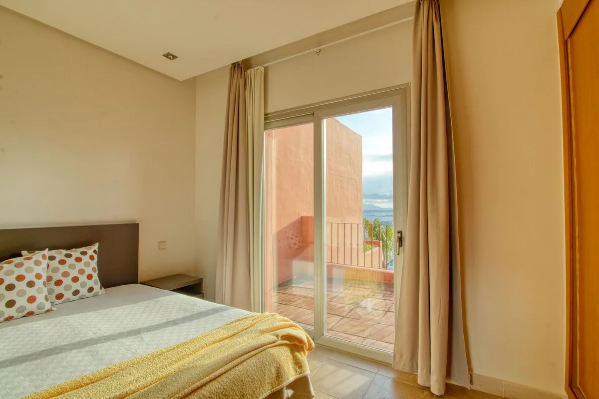 e0d66b50-5318-4842-8e2b-0c4229a42070