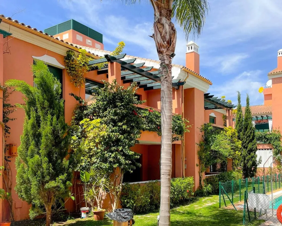 3c80d152-e757-43e8-af13-43c13c913041