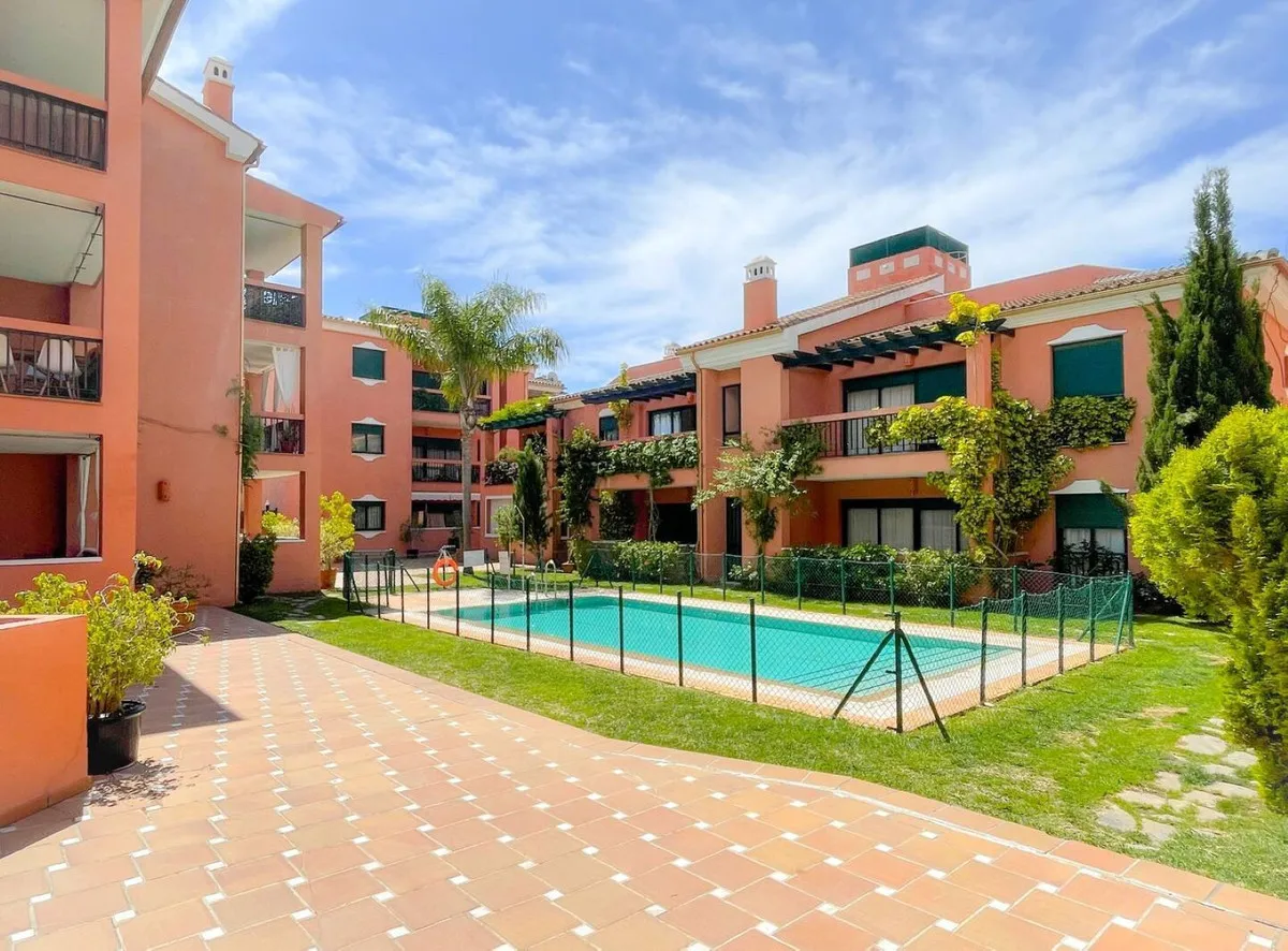 635e4891-9b42-4d54-8a8e-9b199e9c5319