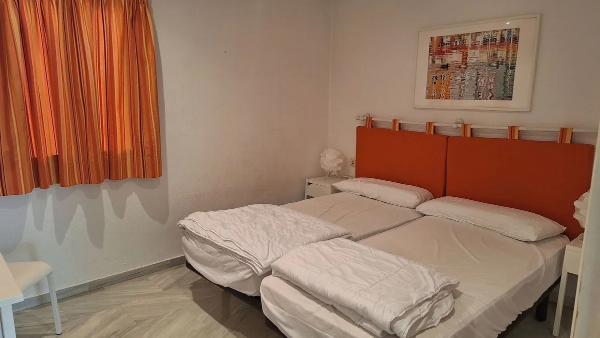 55326340-da18-4f9e-9409-6a7f9f6c5fff