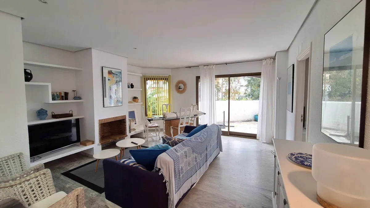 ef7c25de-64e9-4ff8-a8d3-aedd4edf3b70