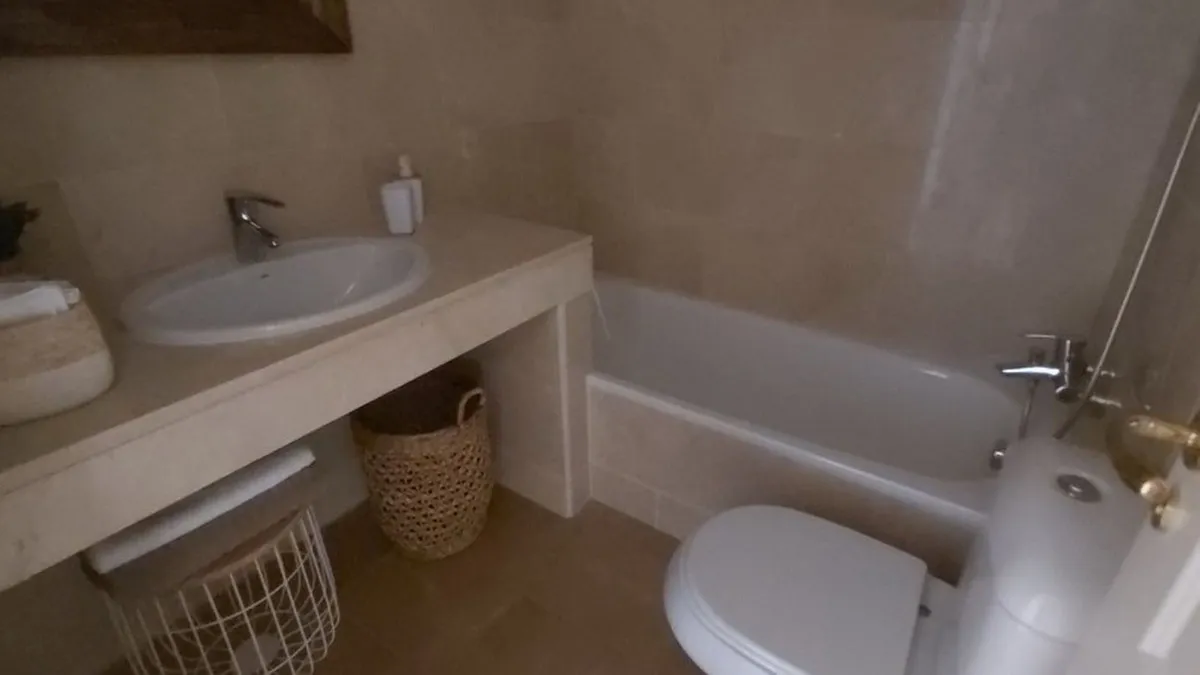 1c737b58-be1c-43a8-a2ad-2fe605e511fa