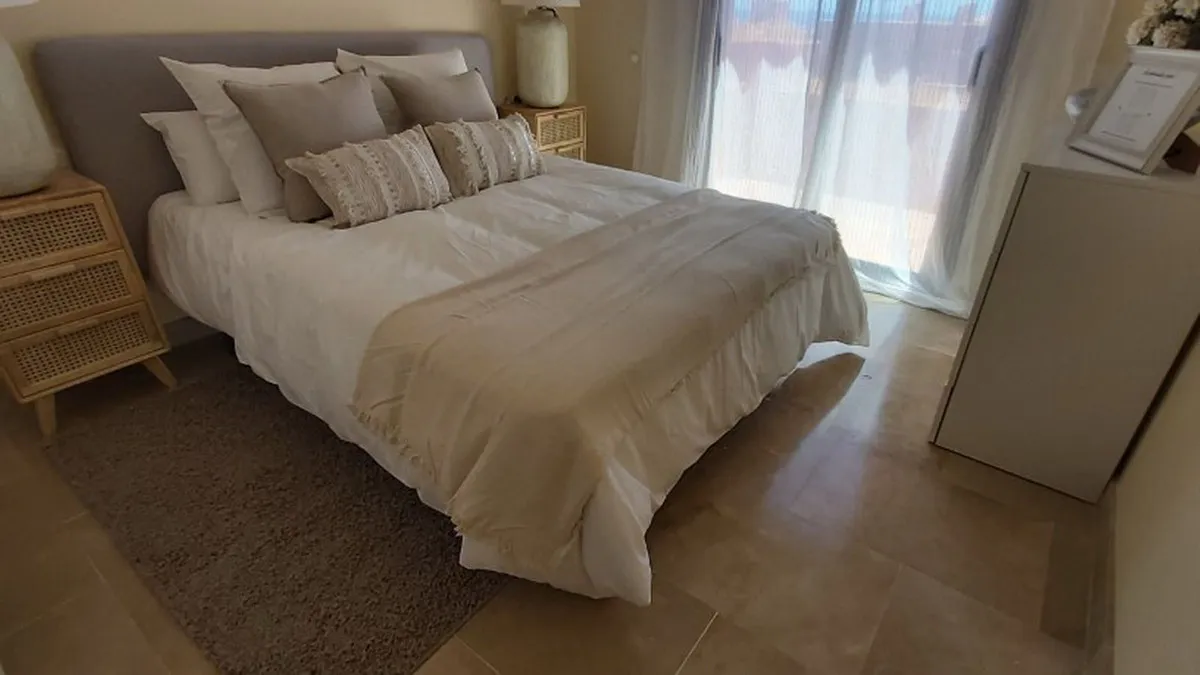 f3095d53-9fb7-4399-9aa0-4f8955d2ffe2