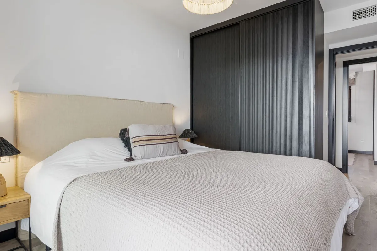 524fac60-cd87-46c0-a571-ea7b4f49f931