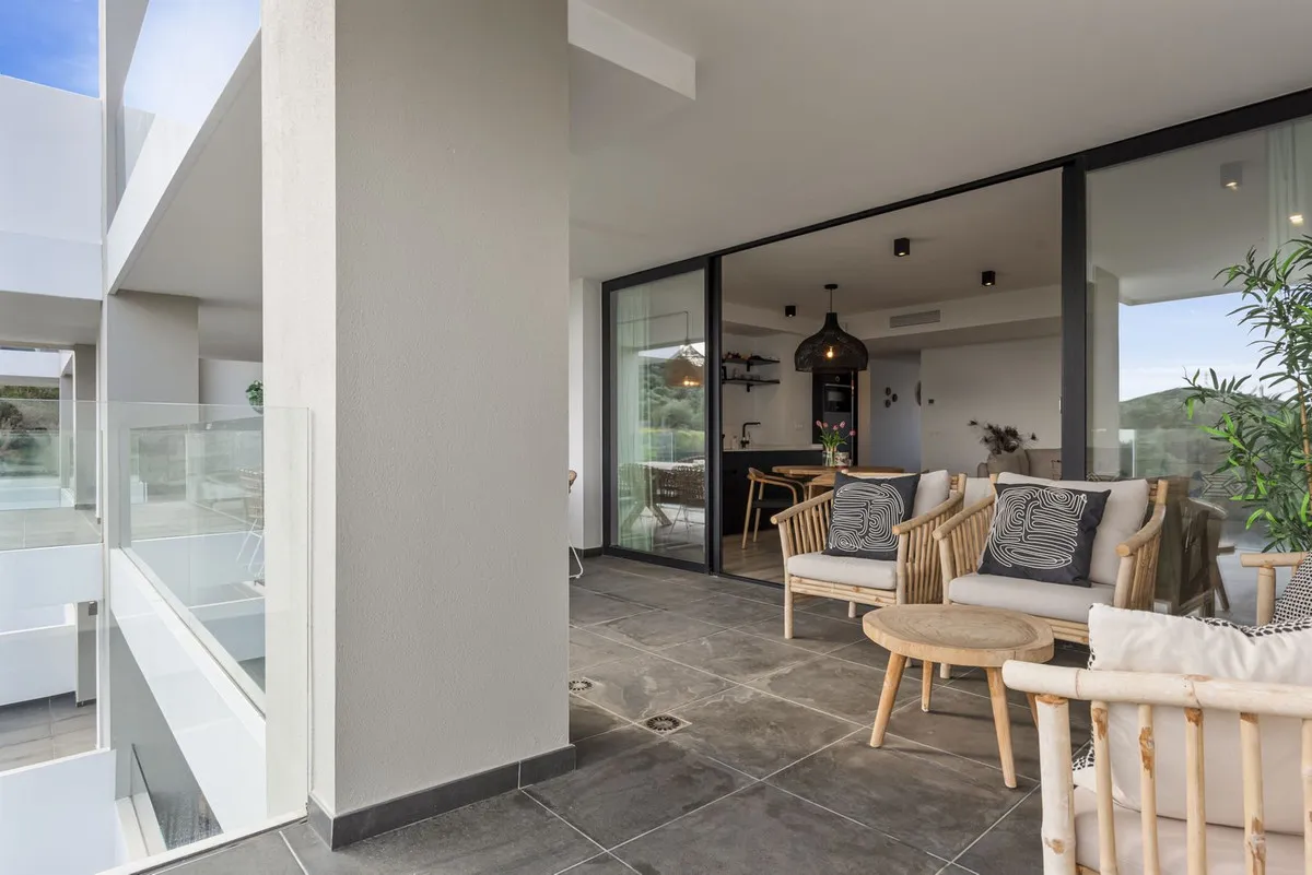 ca47bd80-1f9c-440c-8a4c-3408dfc2c60e