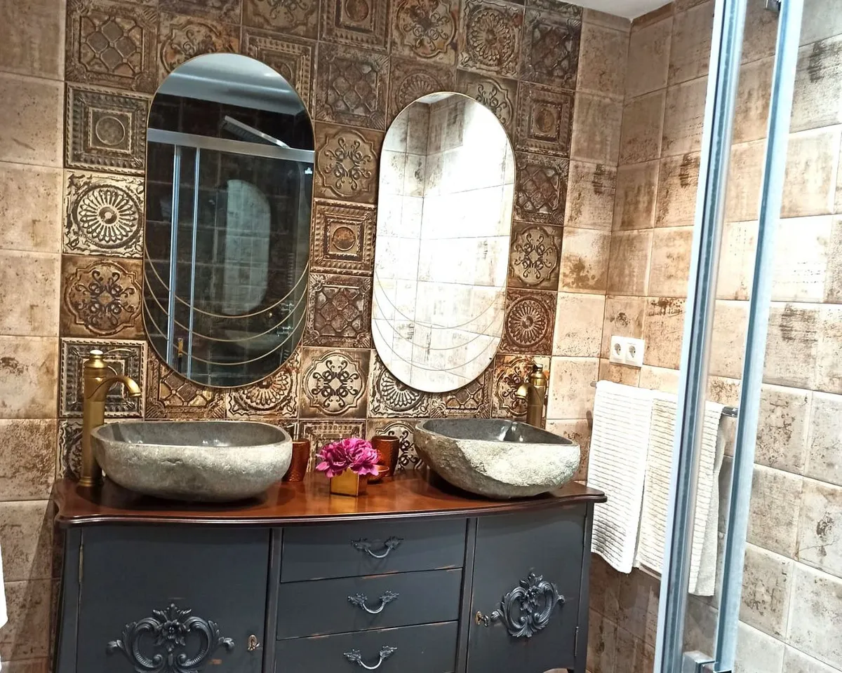 c8a5f052-932b-45fc-8829-8918d59afef1