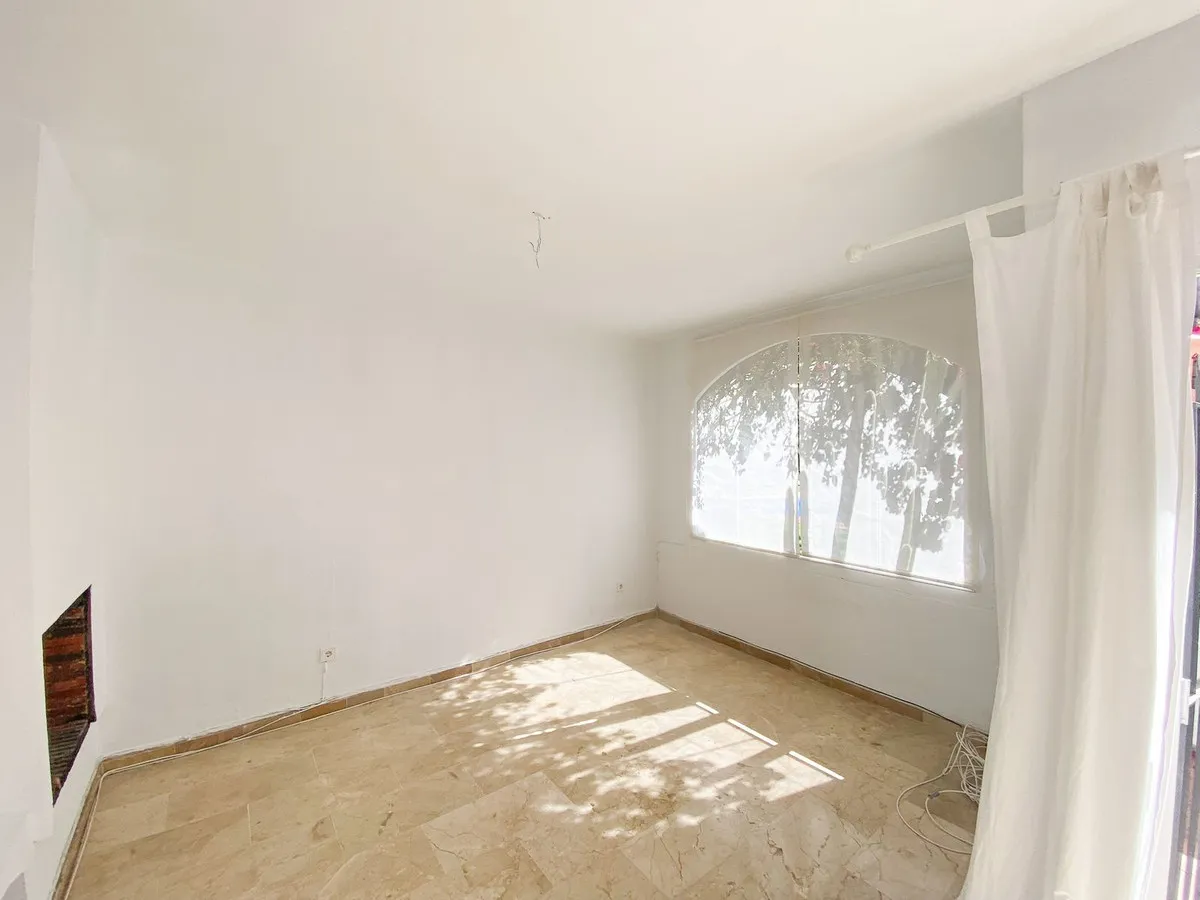 c579facd-b475-4e16-9e2c-1216d25402ab