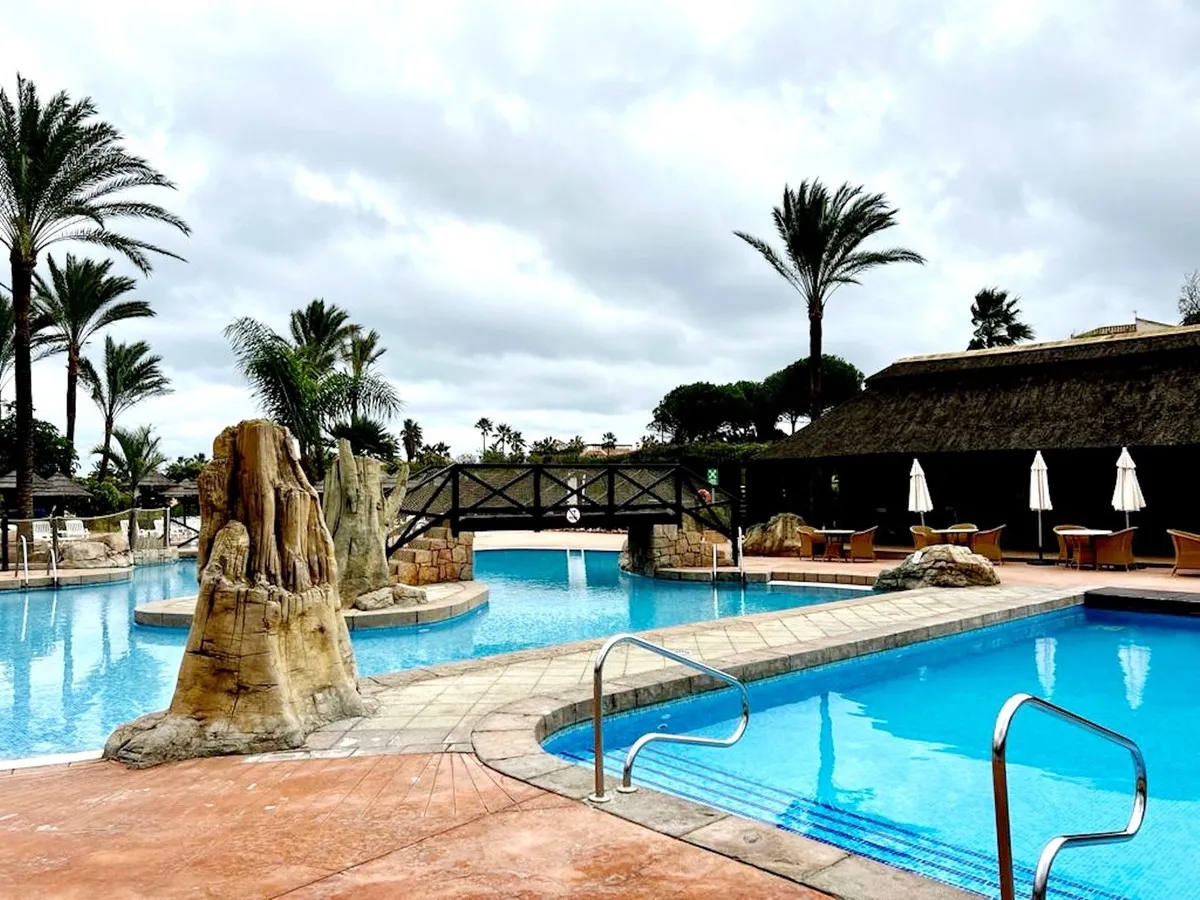 16065e15-dccd-4d2b-be9a-6d03193d4e30