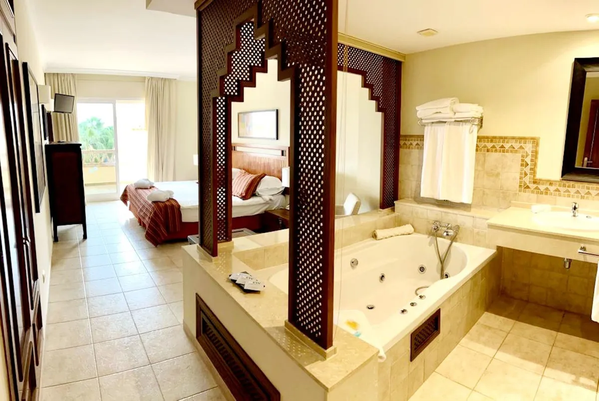 ac740a7a-e345-491b-b271-c779624b465d