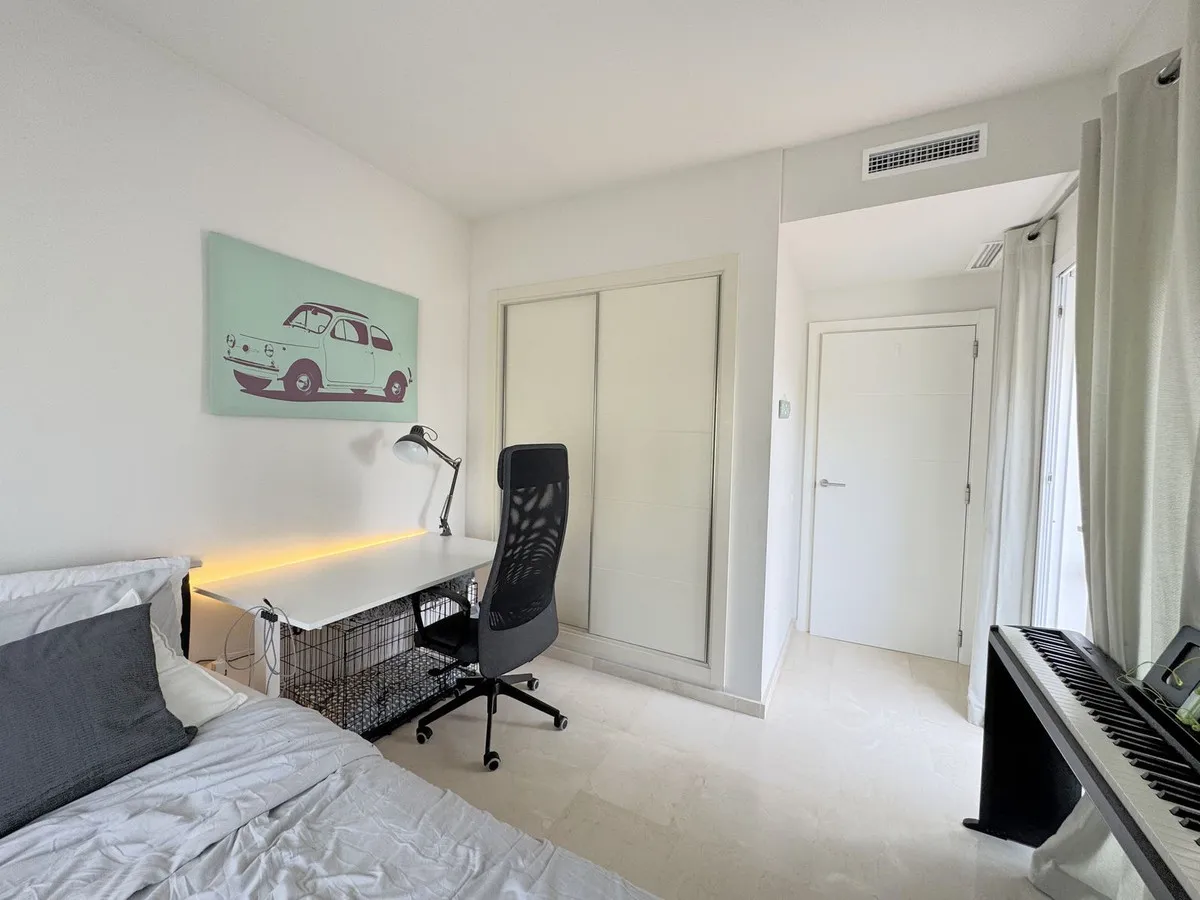 c038e2ee-ad67-42b2-9cd0-dacf84ad69c9