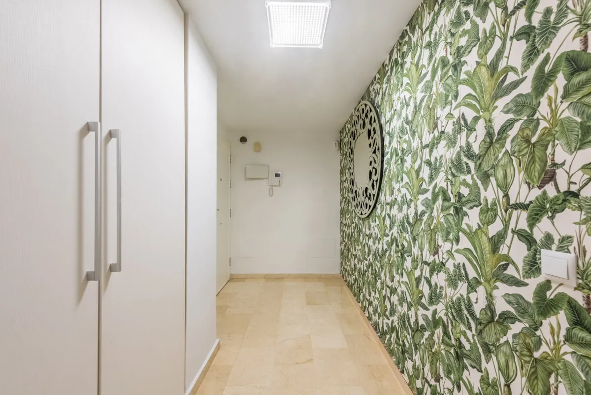 52300e42-eeb3-4369-a39d-ae36cc43d050