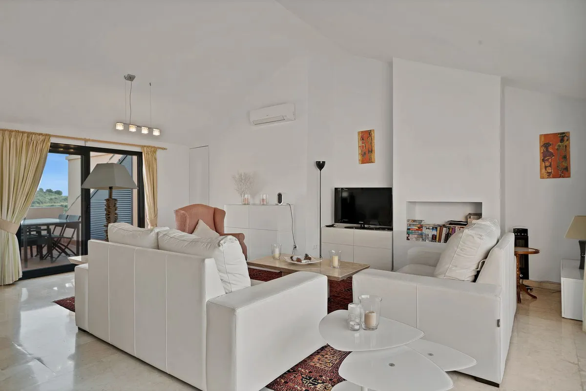 568d6328-17d4-4881-8792-a87d225508f4