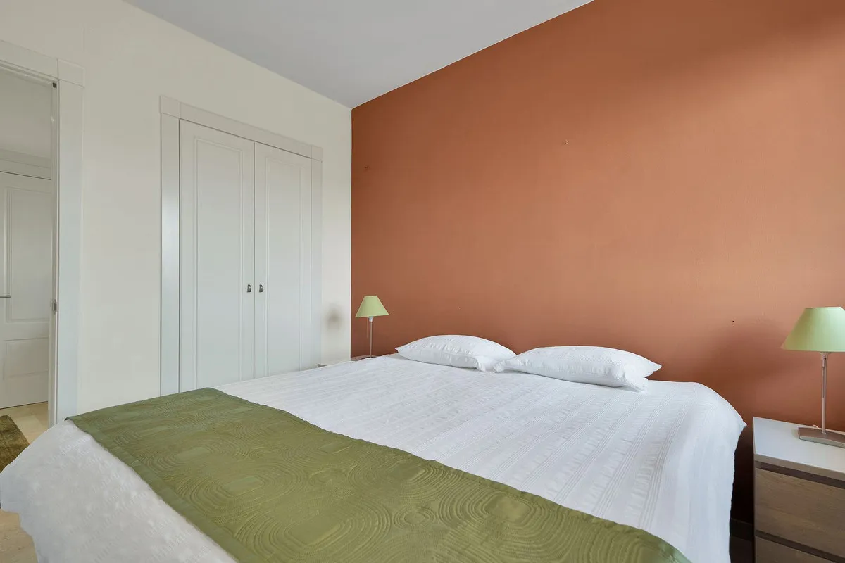 8f8bcade-43c3-4773-a9ea-4b339f519d3f