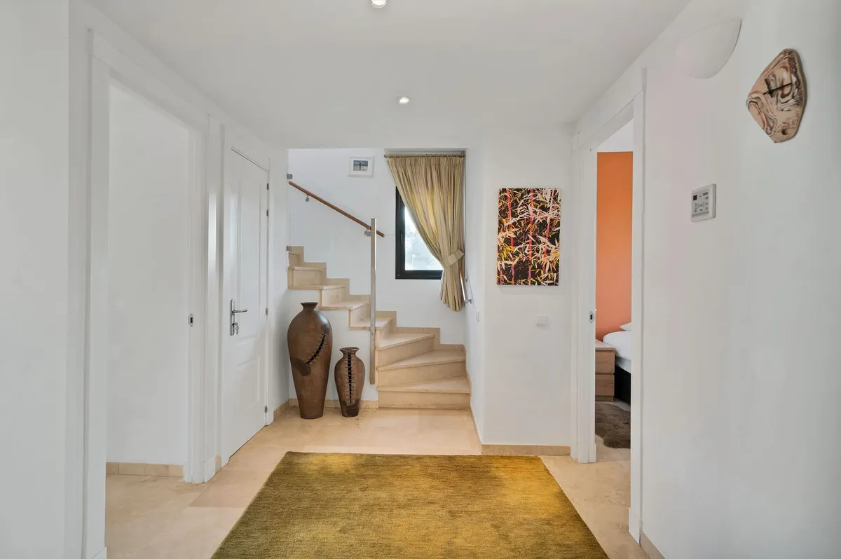 991499e0-4d31-4997-bbf5-eed8df0a96af