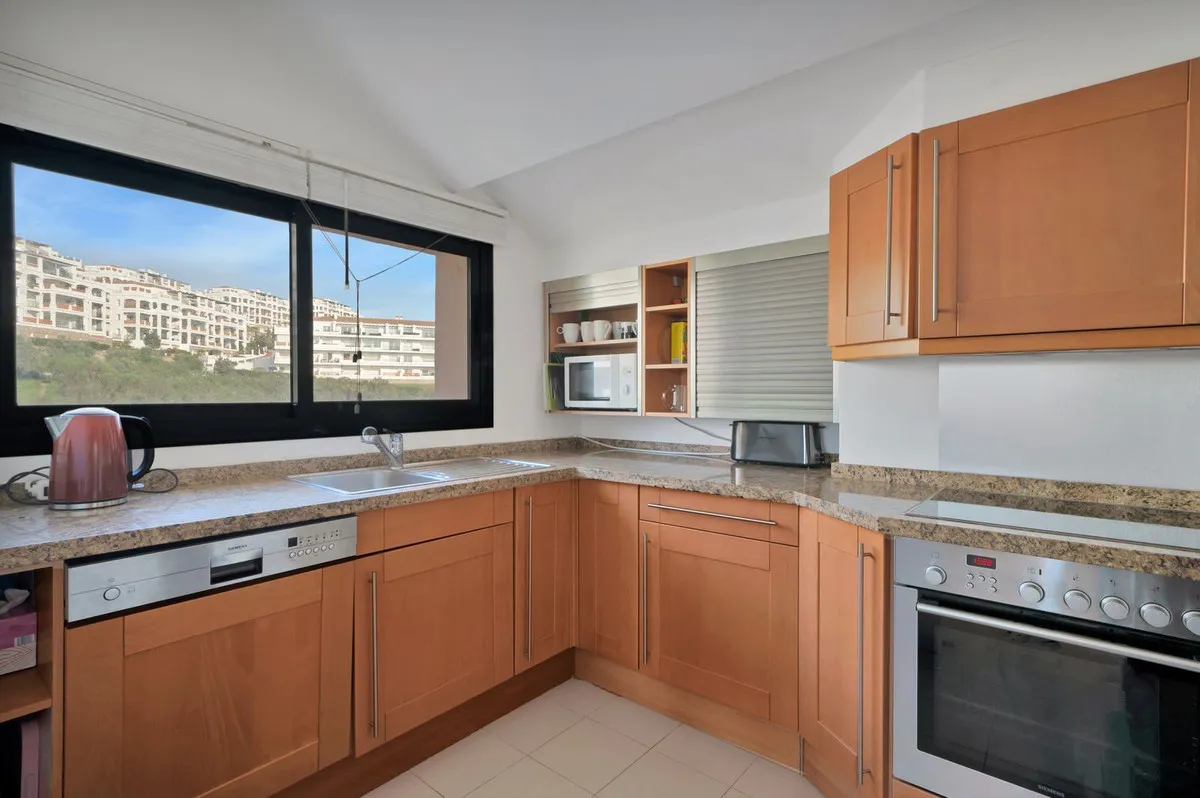 bdb23f82-7ad3-4f04-9905-30cf8e70f120