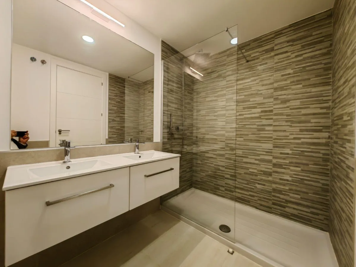 baf83997-2f14-4a80-b789-2ca8eb660961