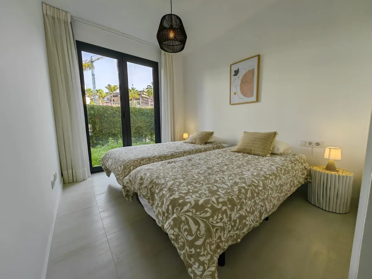 bea73fb9-2151-4084-b332-10b2bab099bf