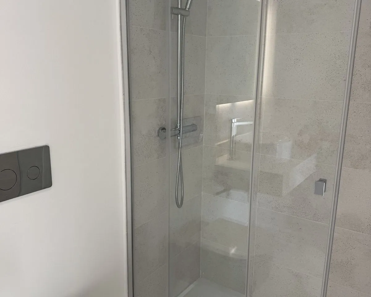 a19742b3-fe2f-477b-8f35-c6d76d9fcb52