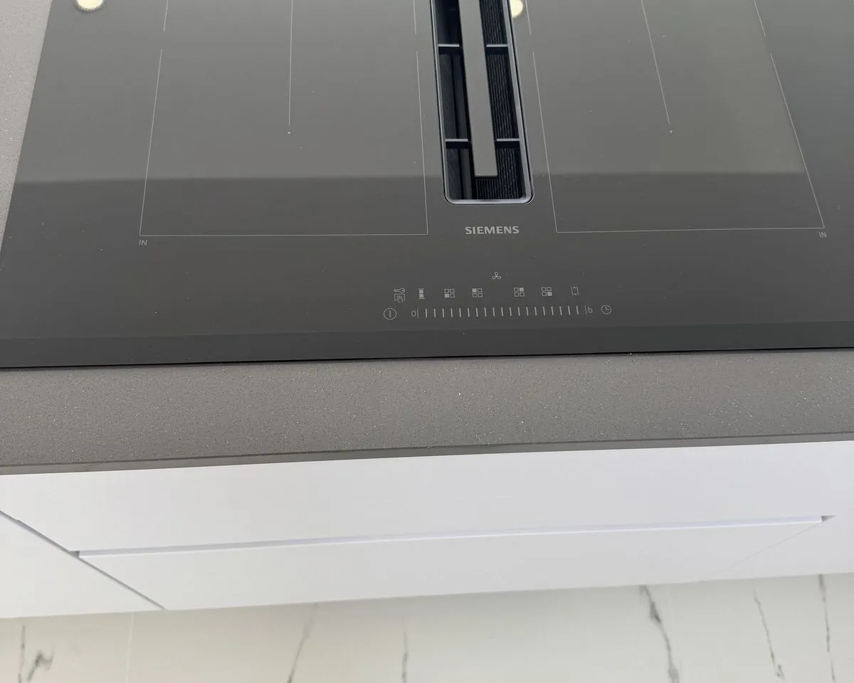 bb005307-b559-49ef-b1c2-fb5533d0a298