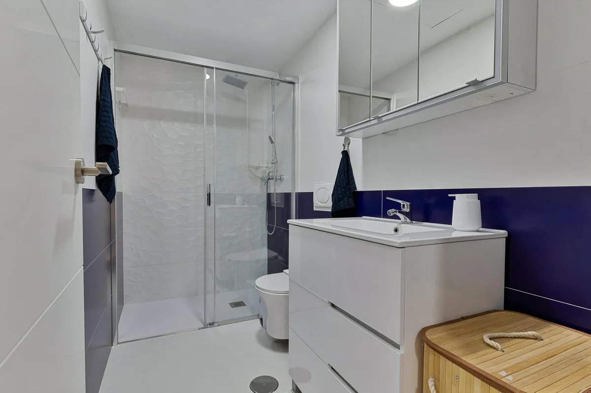 f5ecbf00-8e4a-47c8-958f-a7dc4c116c32