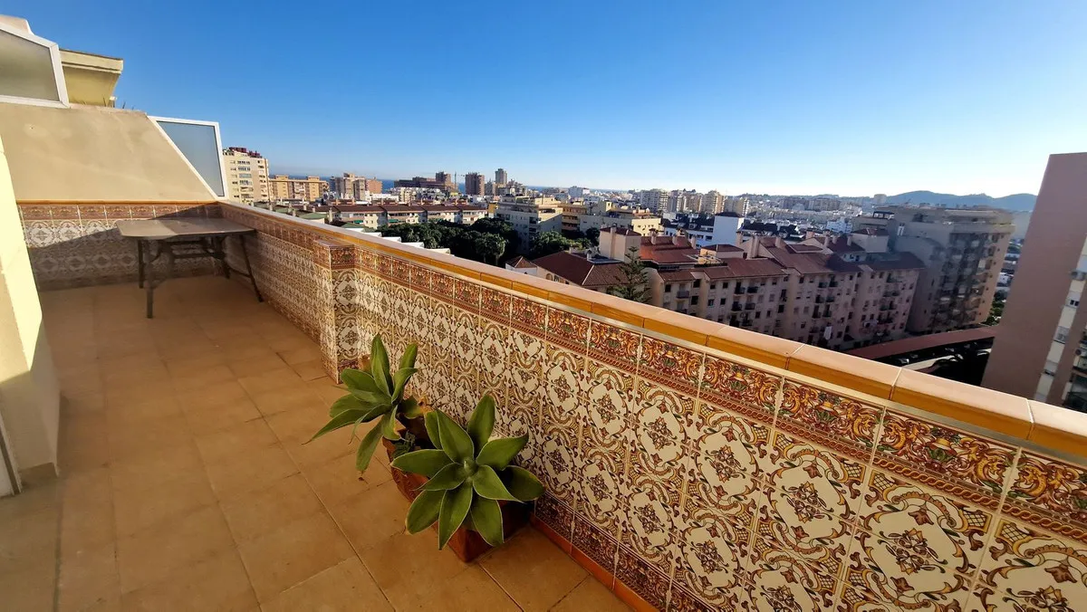 707f25a6-c12c-45f7-8693-d2258b13a825