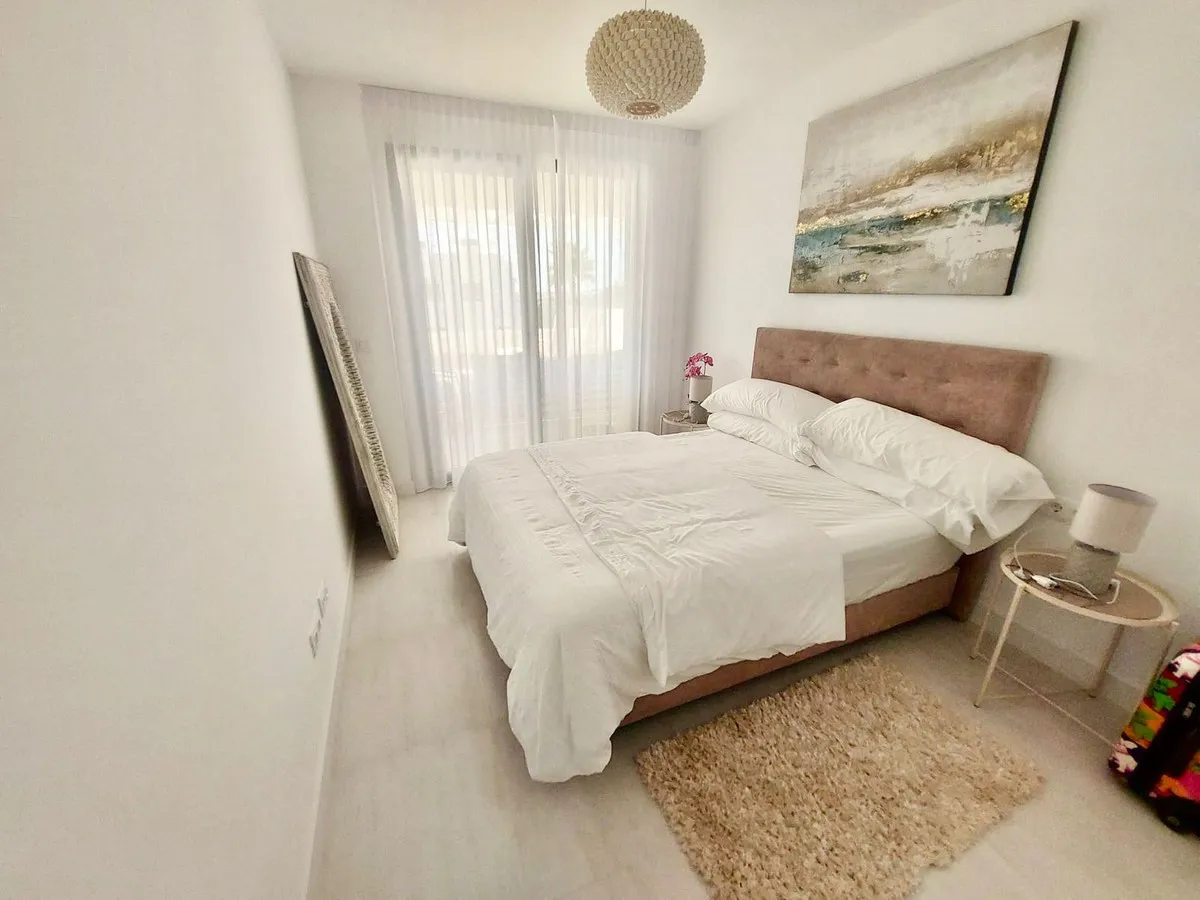 fb455c3f-f370-463d-9dc2-99d656df00be