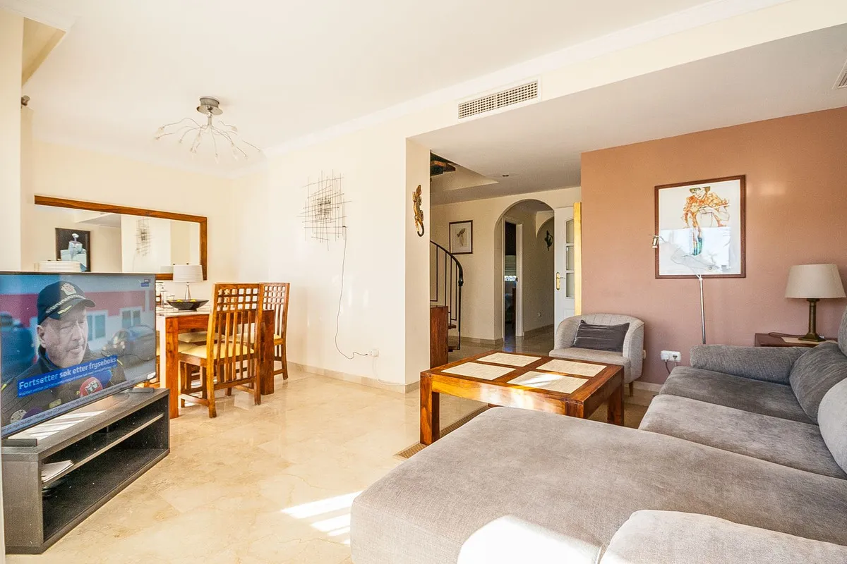 03f5d4dd-3858-445e-9fa7-35a622489779