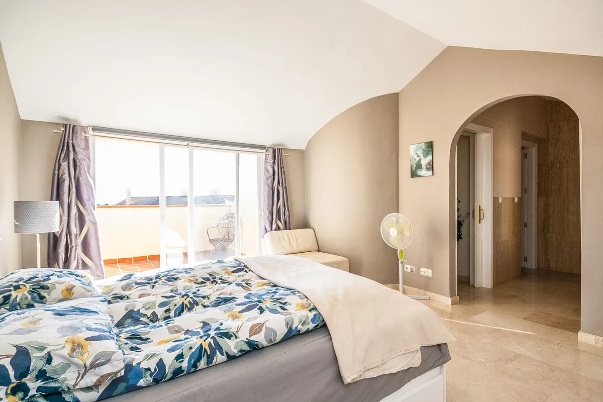 67b2f7d9-6d6c-470c-a449-f4bb789d27b3