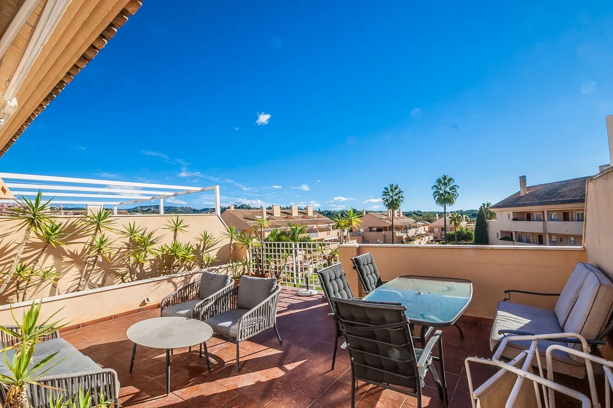 6dab99f5-3322-42c5-9e56-e823d6e5cc04