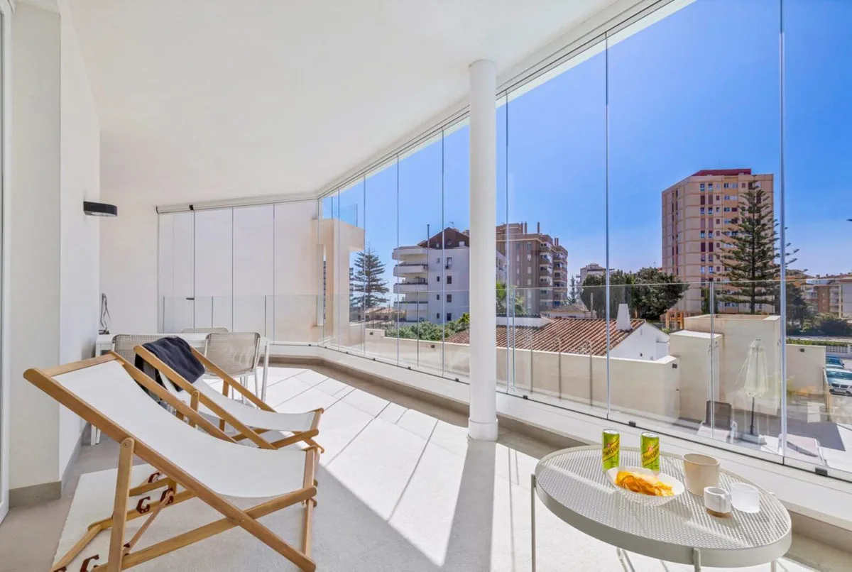 01d1894c-1a4c-4edf-8301-d281d941ac90