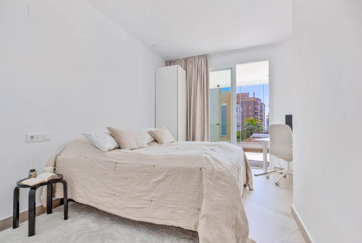 a513e025-5de1-4ea7-84a1-96faf33fc57a