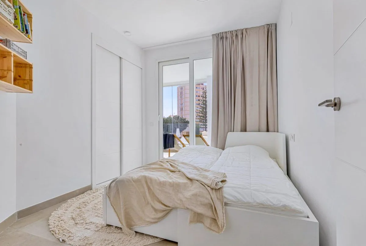 cfaaaec1-984e-4755-b4f2-35245f350658